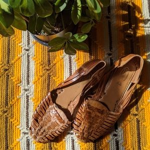 Vintage Huarache Sandals 🌞